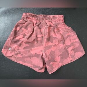 Lululemon Track That’s High Rise Shorts 5” | Size 6